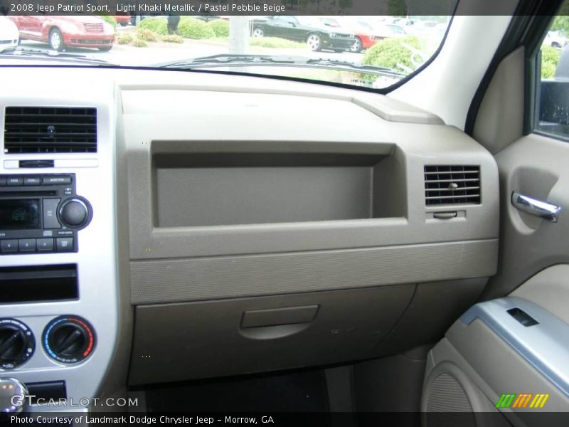 Light Khaki Metallic / Pastel Pebble Beige 2008 Jeep Patriot Sport