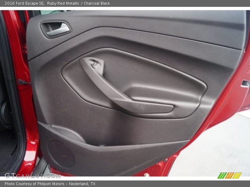Ruby Red Metallic / Charcoal Black 2016 Ford Escape SE