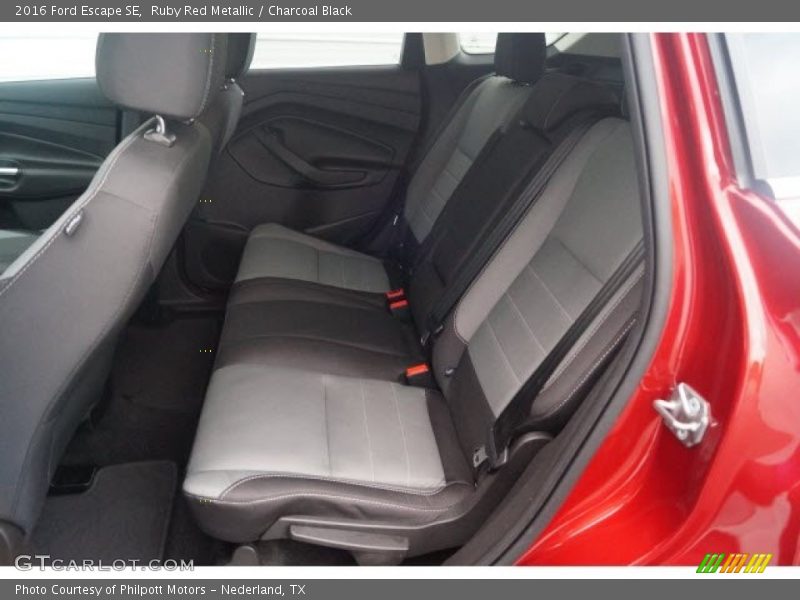 Ruby Red Metallic / Charcoal Black 2016 Ford Escape SE