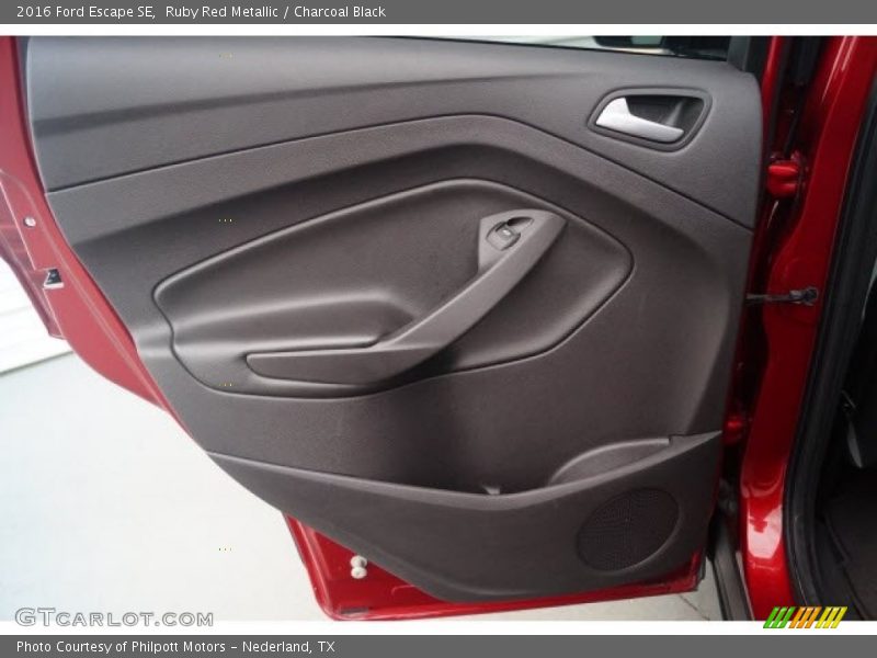 Ruby Red Metallic / Charcoal Black 2016 Ford Escape SE