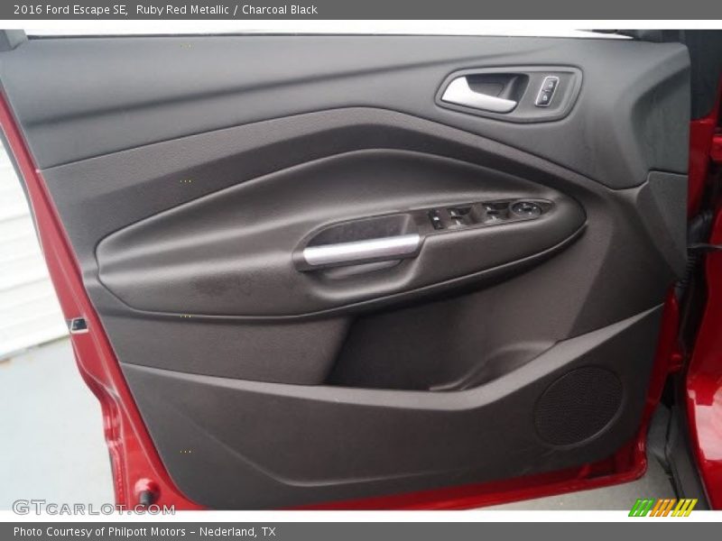 Ruby Red Metallic / Charcoal Black 2016 Ford Escape SE
