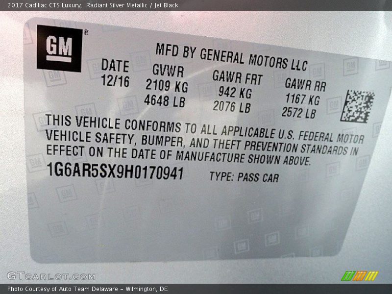 Radiant Silver Metallic / Jet Black 2017 Cadillac CTS Luxury