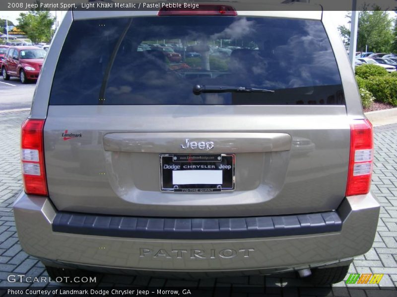 Light Khaki Metallic / Pastel Pebble Beige 2008 Jeep Patriot Sport