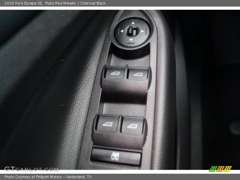 Ruby Red Metallic / Charcoal Black 2016 Ford Escape SE