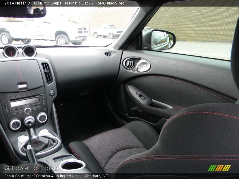 Magnetic Black / NISMO Black/Red 2014 Nissan 370Z NISMO Coupe