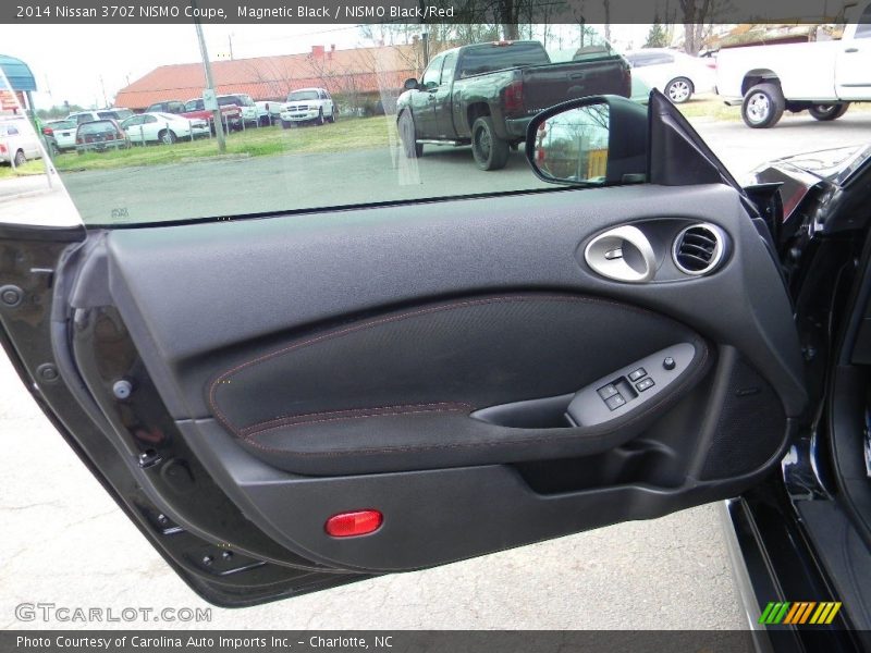 Magnetic Black / NISMO Black/Red 2014 Nissan 370Z NISMO Coupe