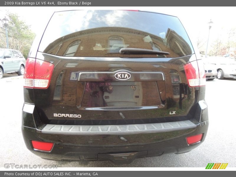 Ebony Black / Beige 2009 Kia Borrego LX V6 4x4