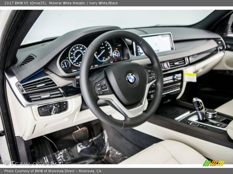 Mineral White Metallic / Ivory White/Black 2017 BMW X5 sDrive35i