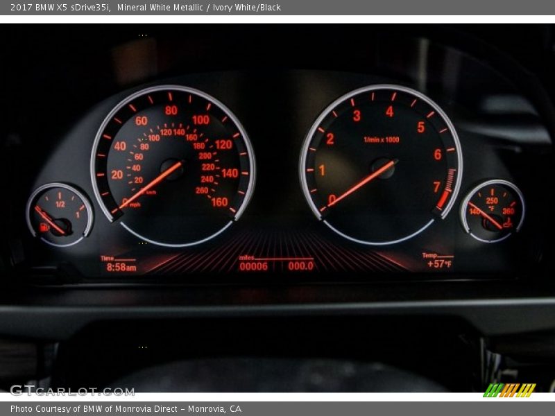 Mineral White Metallic / Ivory White/Black 2017 BMW X5 sDrive35i