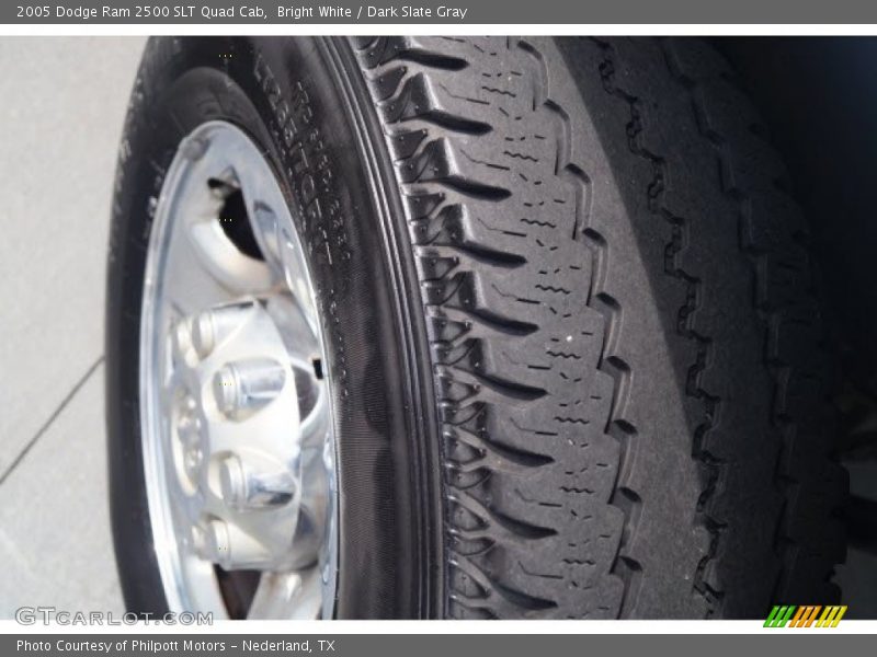 Bright White / Dark Slate Gray 2005 Dodge Ram 2500 SLT Quad Cab