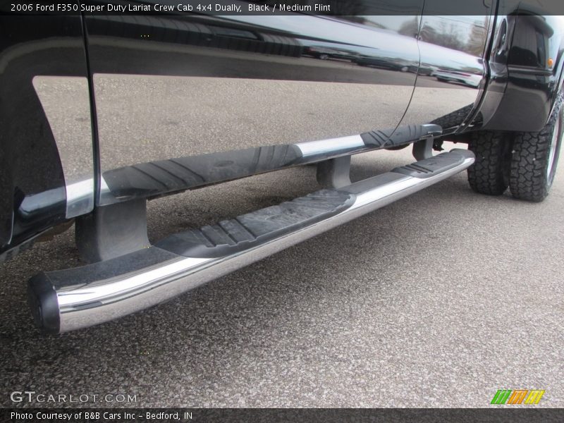Black / Medium Flint 2006 Ford F350 Super Duty Lariat Crew Cab 4x4 Dually