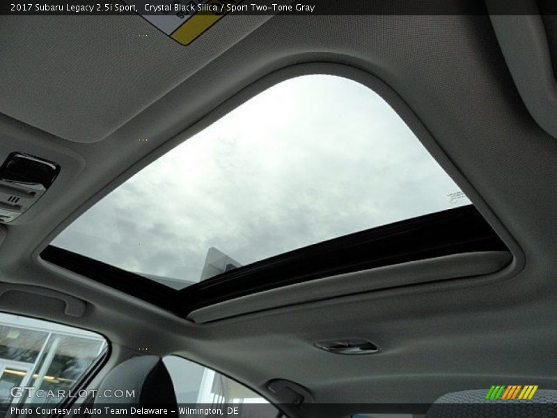 Sunroof of 2017 Legacy 2.5i Sport