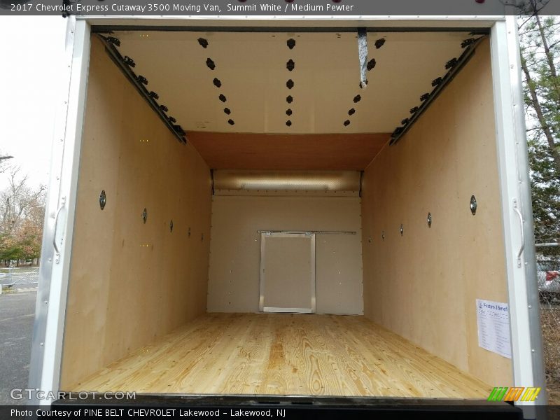 Summit White / Medium Pewter 2017 Chevrolet Express Cutaway 3500 Moving Van