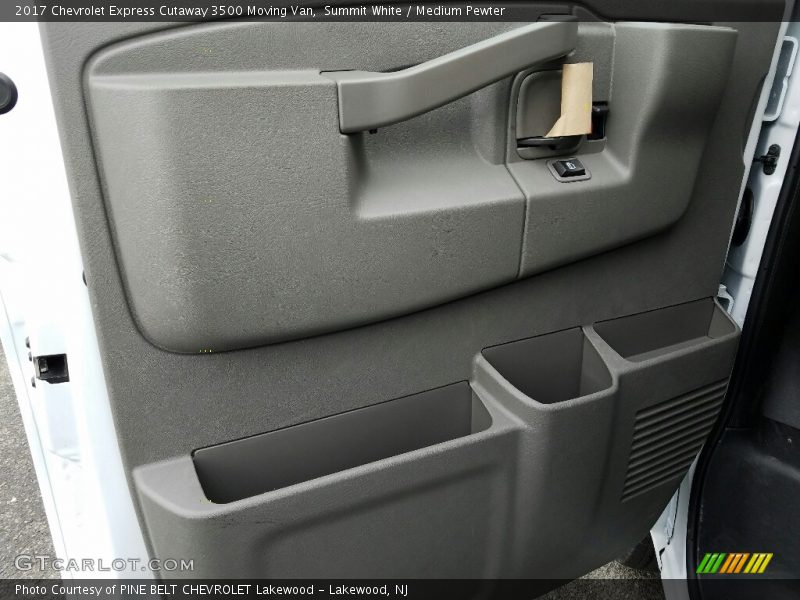 Summit White / Medium Pewter 2017 Chevrolet Express Cutaway 3500 Moving Van