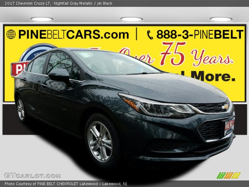 Nightfall Gray Metallic / Jet Black 2017 Chevrolet Cruze LT