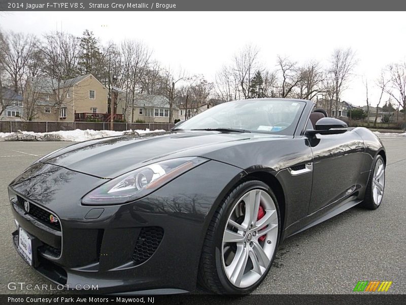 Front 3/4 View of 2014 F-TYPE V8 S