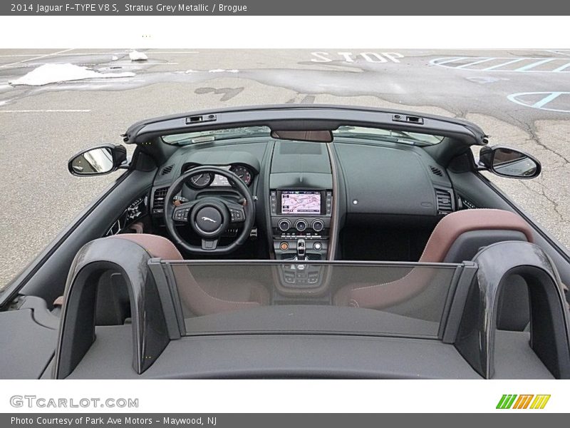 Dashboard of 2014 F-TYPE V8 S