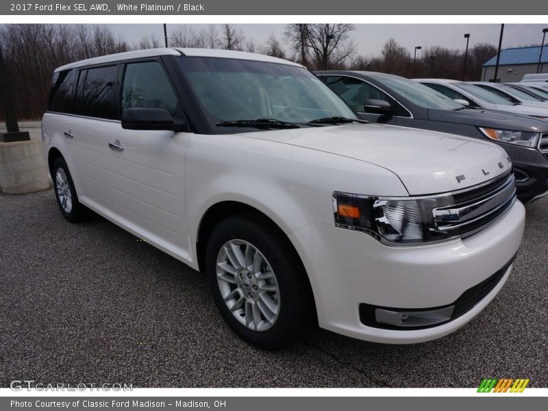 White Platinum / Black 2017 Ford Flex SEL AWD
