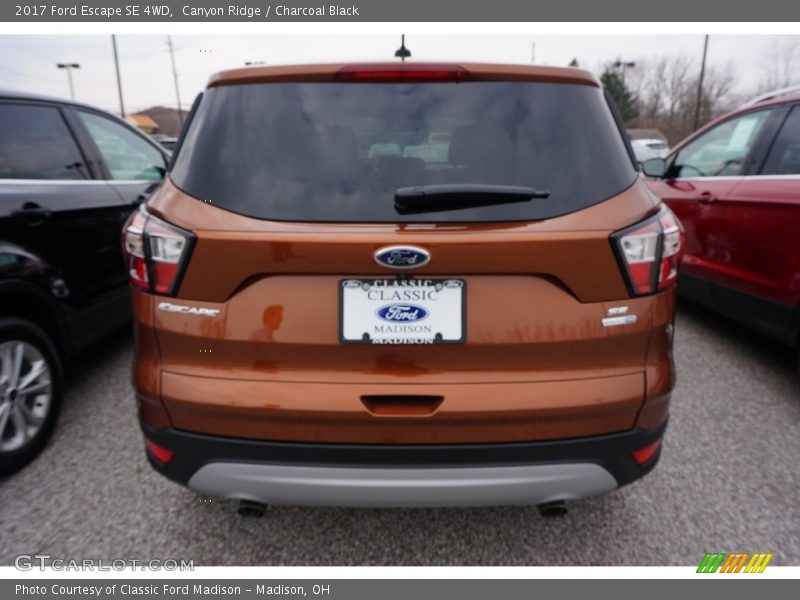Canyon Ridge / Charcoal Black 2017 Ford Escape SE 4WD