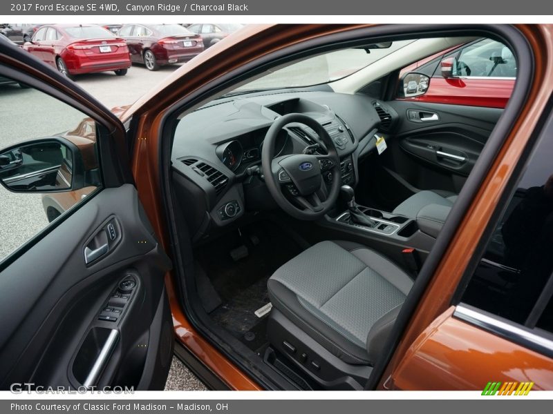 Canyon Ridge / Charcoal Black 2017 Ford Escape SE 4WD