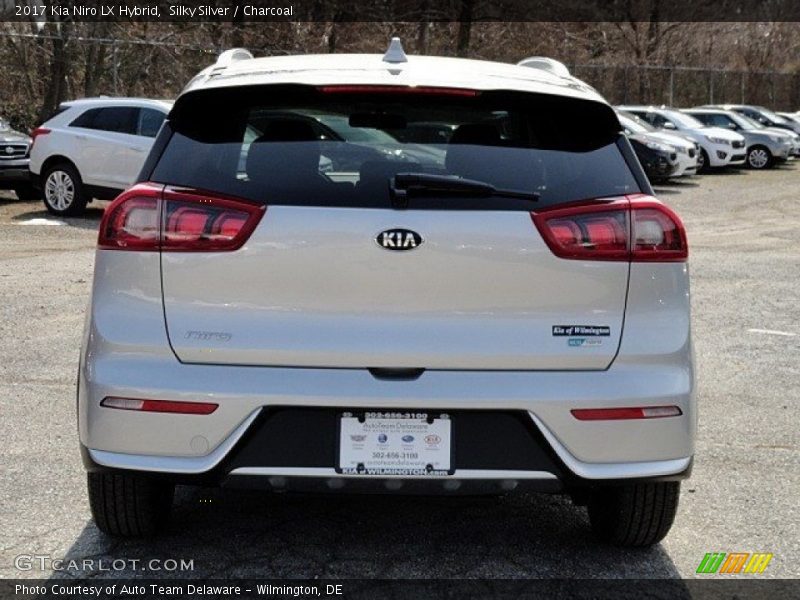 Silky Silver / Charcoal 2017 Kia Niro LX Hybrid