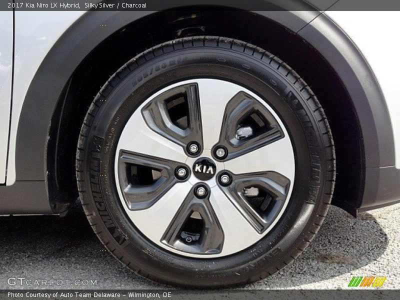 Silky Silver / Charcoal 2017 Kia Niro LX Hybrid