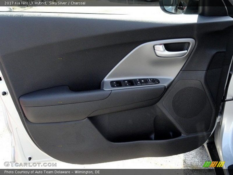 Silky Silver / Charcoal 2017 Kia Niro LX Hybrid