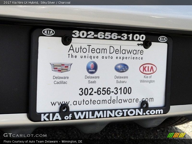 Silky Silver / Charcoal 2017 Kia Niro LX Hybrid