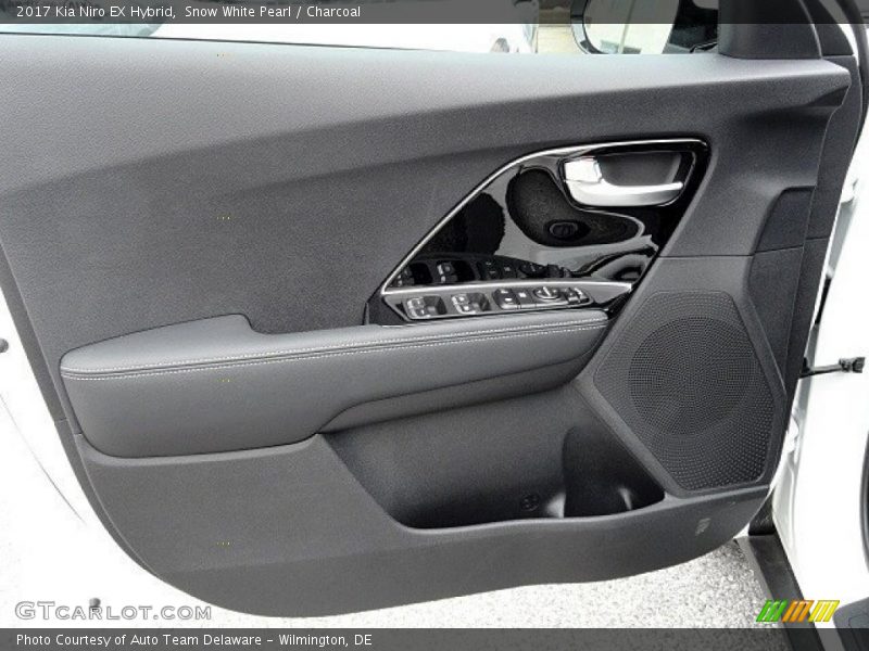 Door Panel of 2017 Niro EX Hybrid