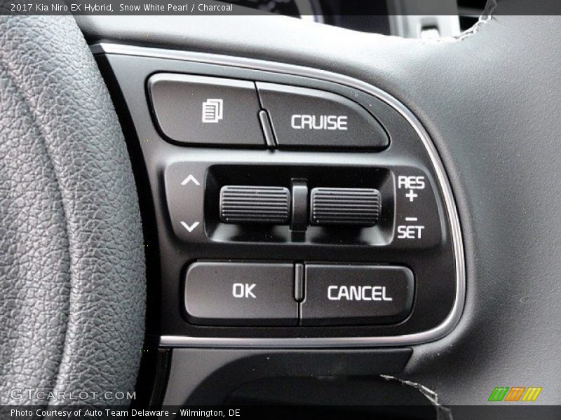 Controls of 2017 Niro EX Hybrid