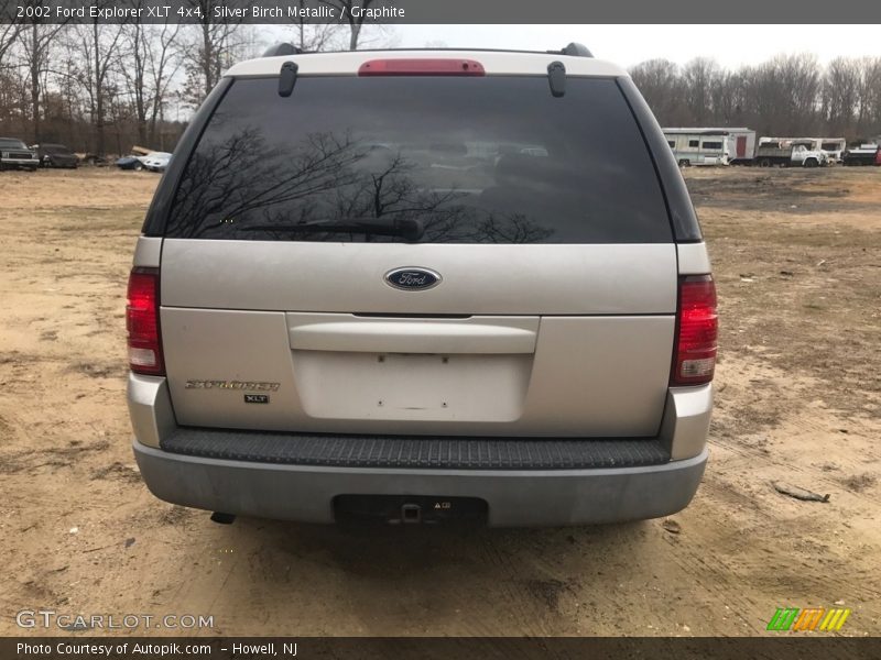 Silver Birch Metallic / Graphite 2002 Ford Explorer XLT 4x4