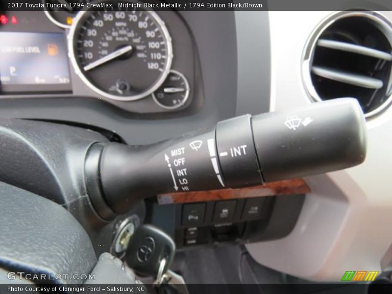 Controls of 2017 Tundra 1794 CrewMax