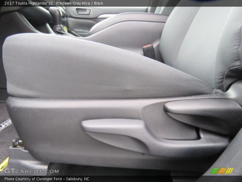 Predawn Gray Mica / Black 2017 Toyota Highlander LE