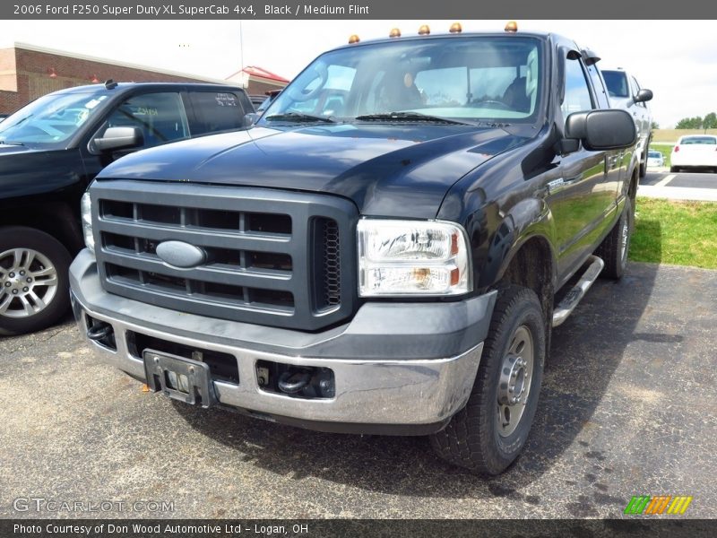 Black / Medium Flint 2006 Ford F250 Super Duty XL SuperCab 4x4