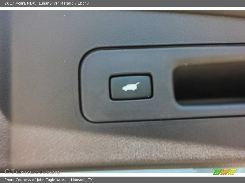 Lunar Silver Metallic / Ebony 2017 Acura MDX