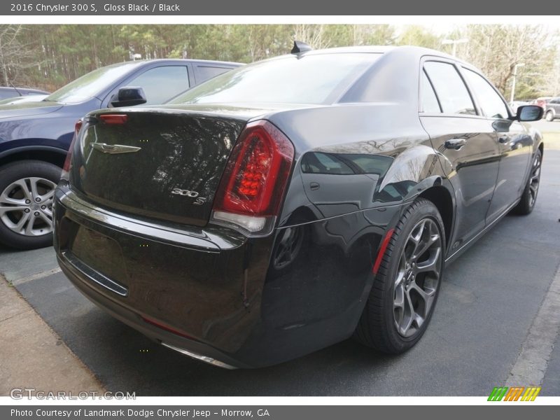 Gloss Black / Black 2016 Chrysler 300 S
