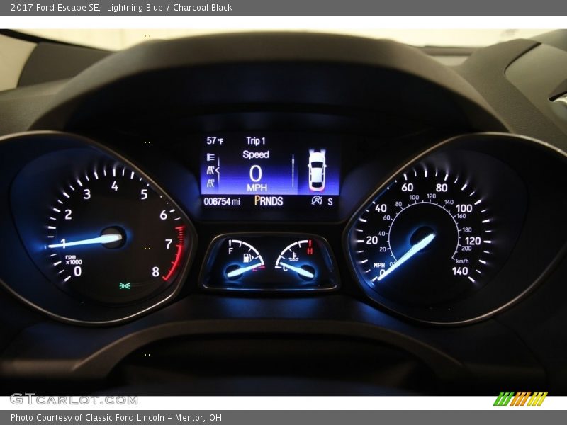 Lightning Blue / Charcoal Black 2017 Ford Escape SE