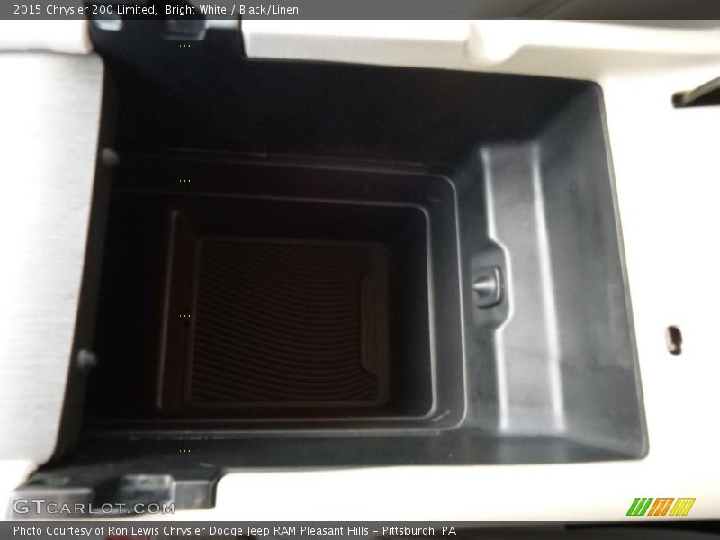 Bright White / Black/Linen 2015 Chrysler 200 Limited
