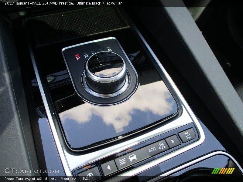 Ultimate Black / Jet w/Tan 2017 Jaguar F-PACE 35t AWD Prestige
