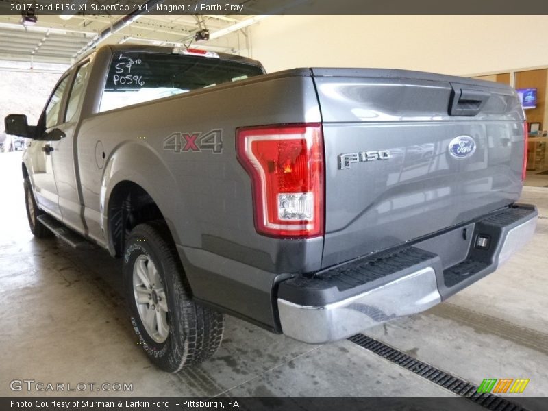 Magnetic / Earth Gray 2017 Ford F150 XL SuperCab 4x4