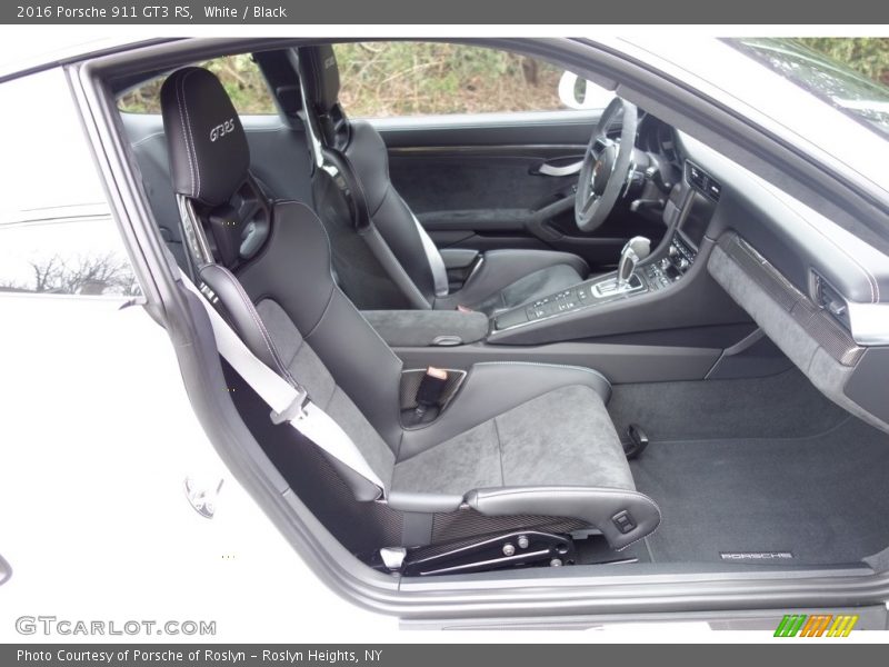 Front Seat of 2016 911 GT3 RS