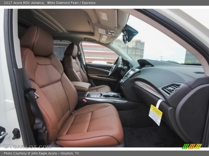 White Diamond Pearl / Espresso 2017 Acura MDX Advance