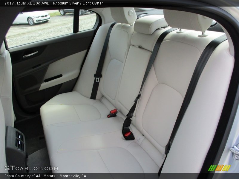 Rhodium Silver / Light Oyster 2017 Jaguar XE 20d AWD