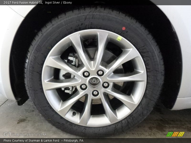Ingot Silver / Ebony 2017 Ford Fusion Hybrid SE