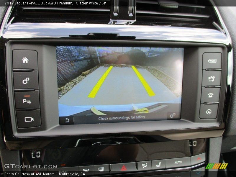 Glacier White / Jet 2017 Jaguar F-PACE 35t AWD Premium