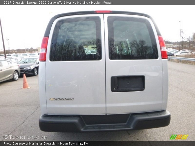 Silver Ice Metallic / Medium Pewter 2017 Chevrolet Express 2500 Cargo WT