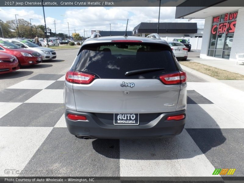 Granite Crystal Metallic / Black 2017 Jeep Cherokee Latitude