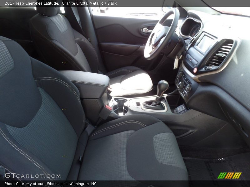 Granite Crystal Metallic / Black 2017 Jeep Cherokee Latitude