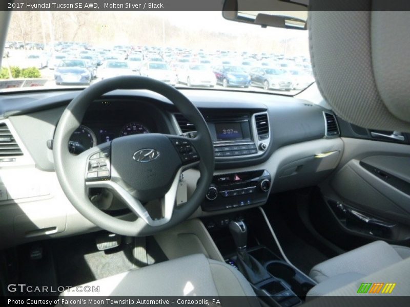 Molten Silver / Black 2017 Hyundai Tucson SE AWD