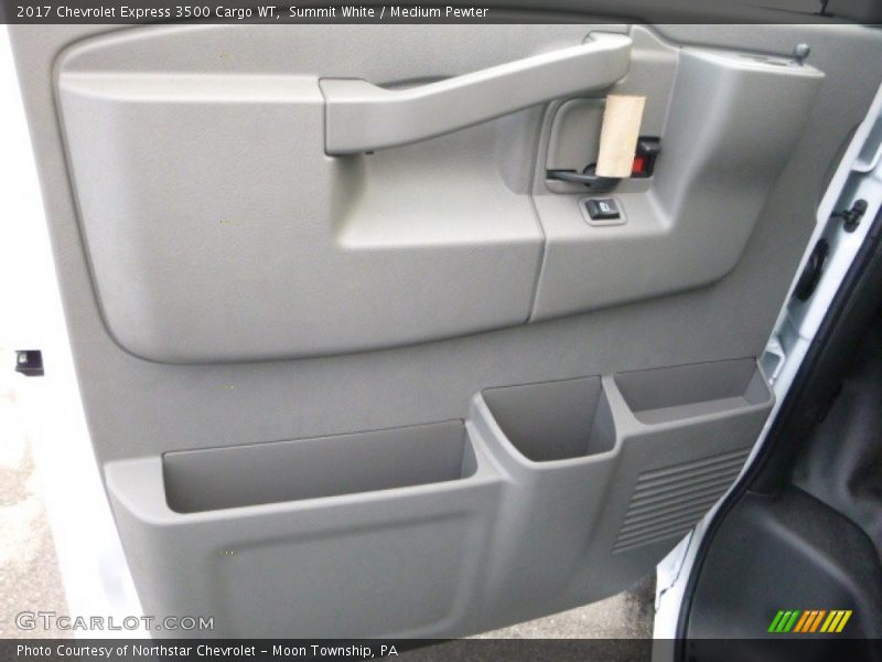 Summit White / Medium Pewter 2017 Chevrolet Express 3500 Cargo WT